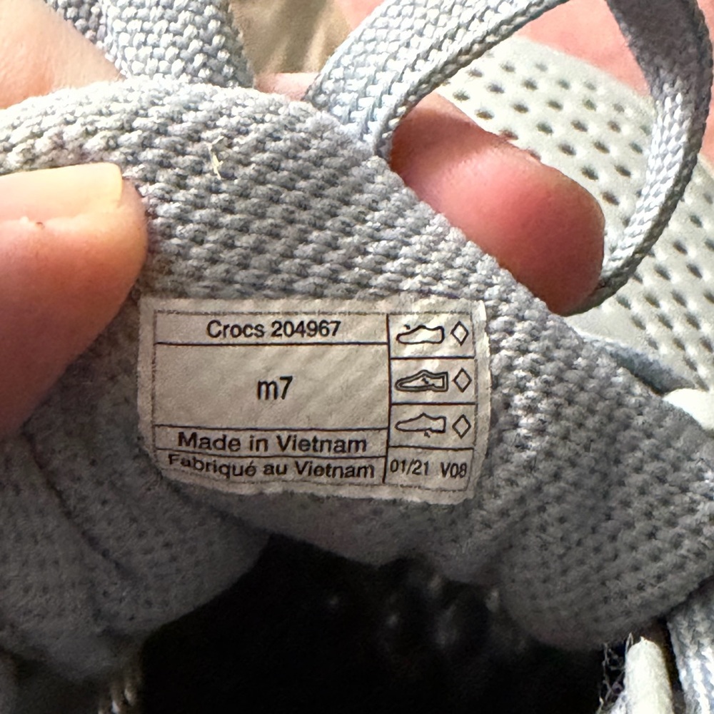 Crocs Tennis shoes - Picture 3 of 3